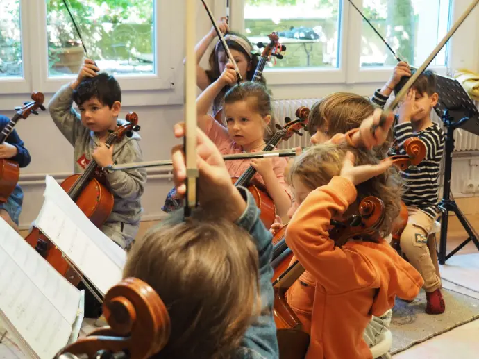 ensemble de violoncelle